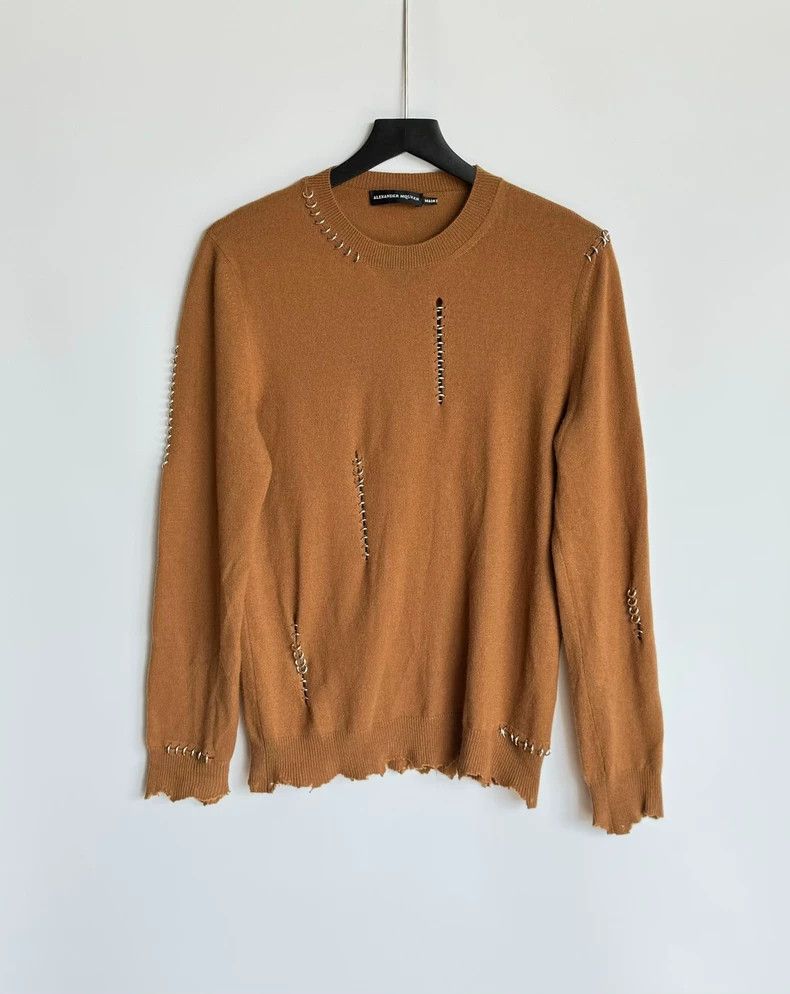 Alexander McQueen Alexander Mcqueen Destroy the metal ring cashmere sweater Size US XS / EU 42 / 0 - 1 Thumbnail