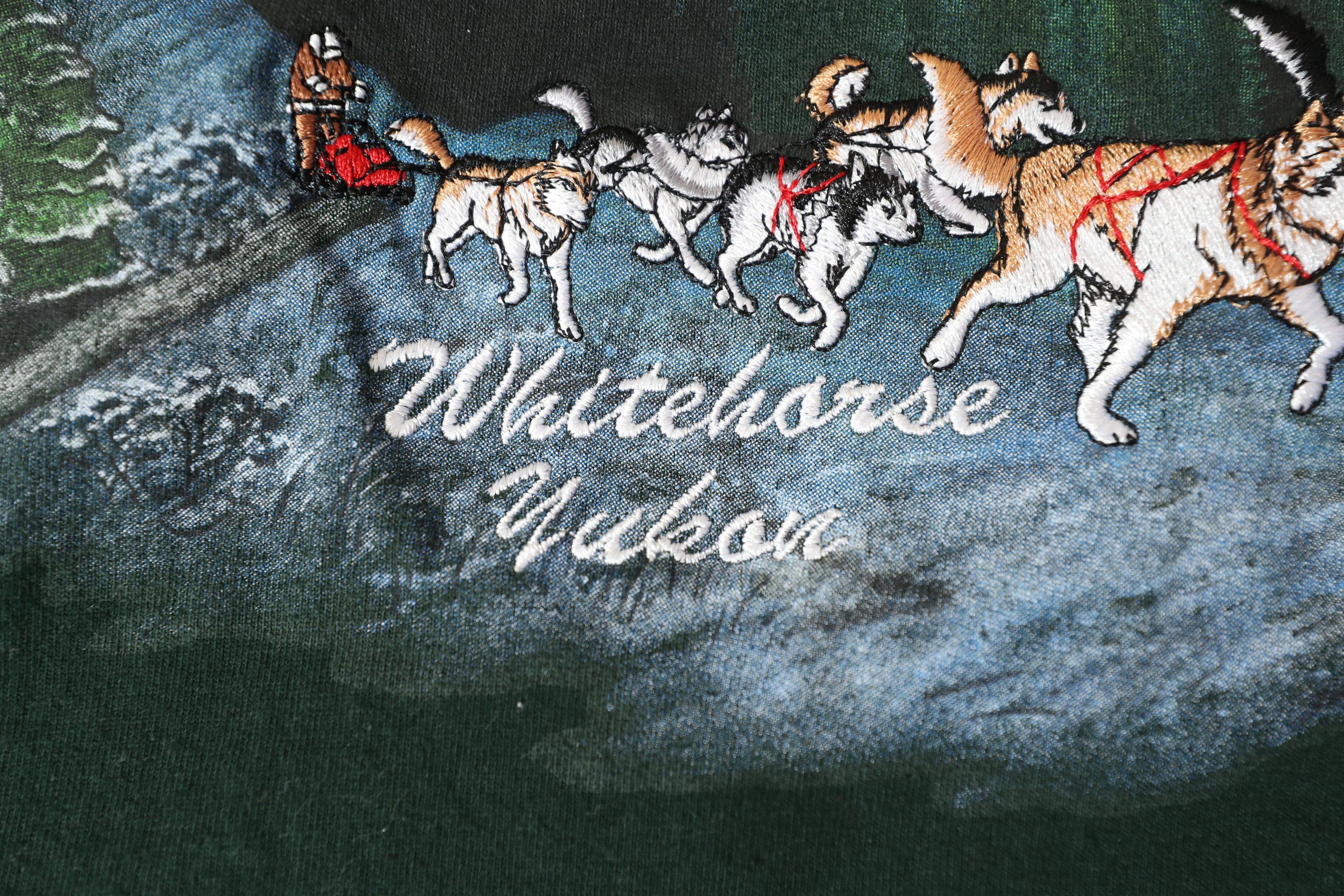 Gildan × Vintage Whitehorse Yukon Canada Sled Dog Daquin Tee (L) Size US L / EU 52-54 / 3 - 6 Thumbnail