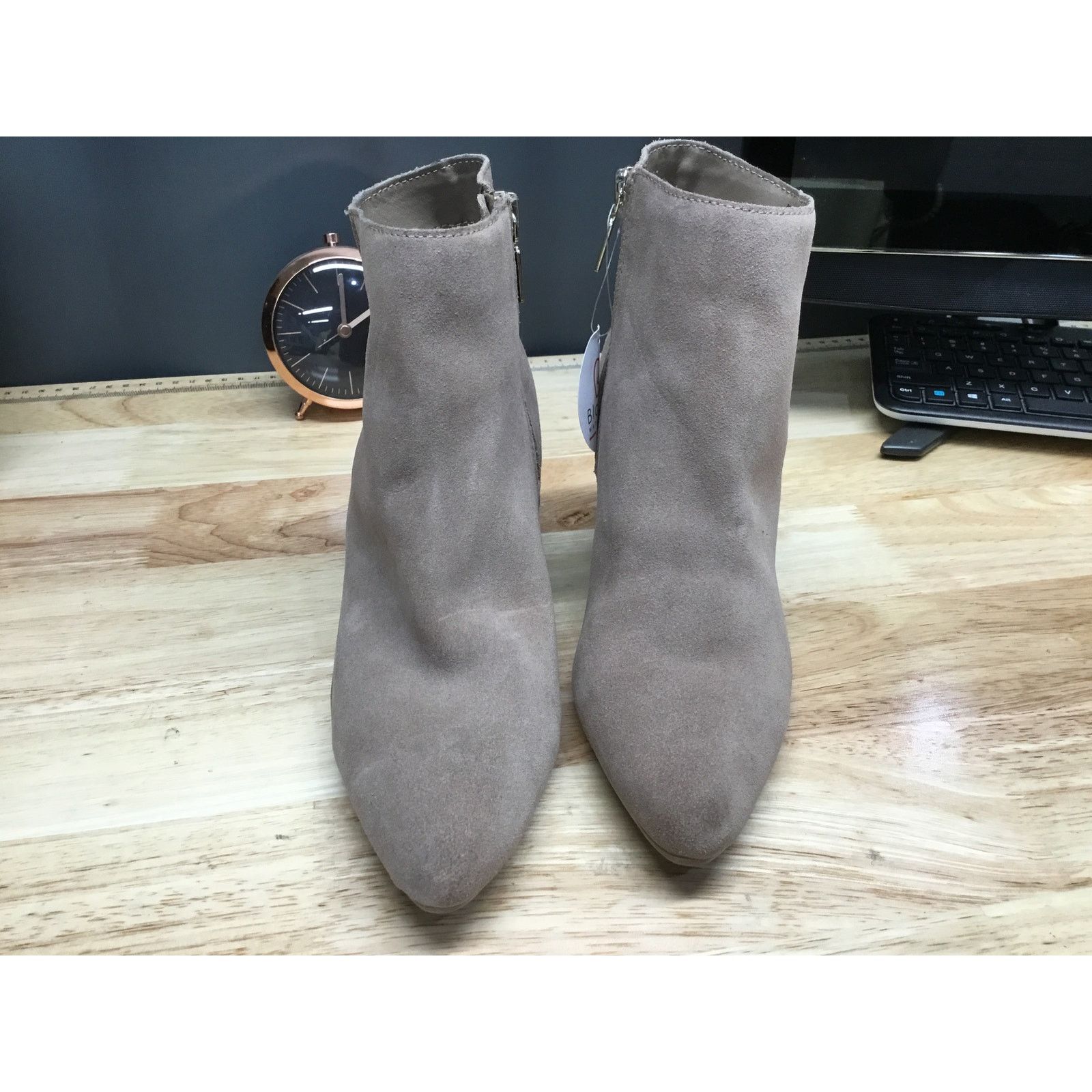 Other Blondo Tassel Ankle Boots Women 7 Taupe Cow Suede Side Zip Size US 7 / IT 37 - 2 Thumbnail