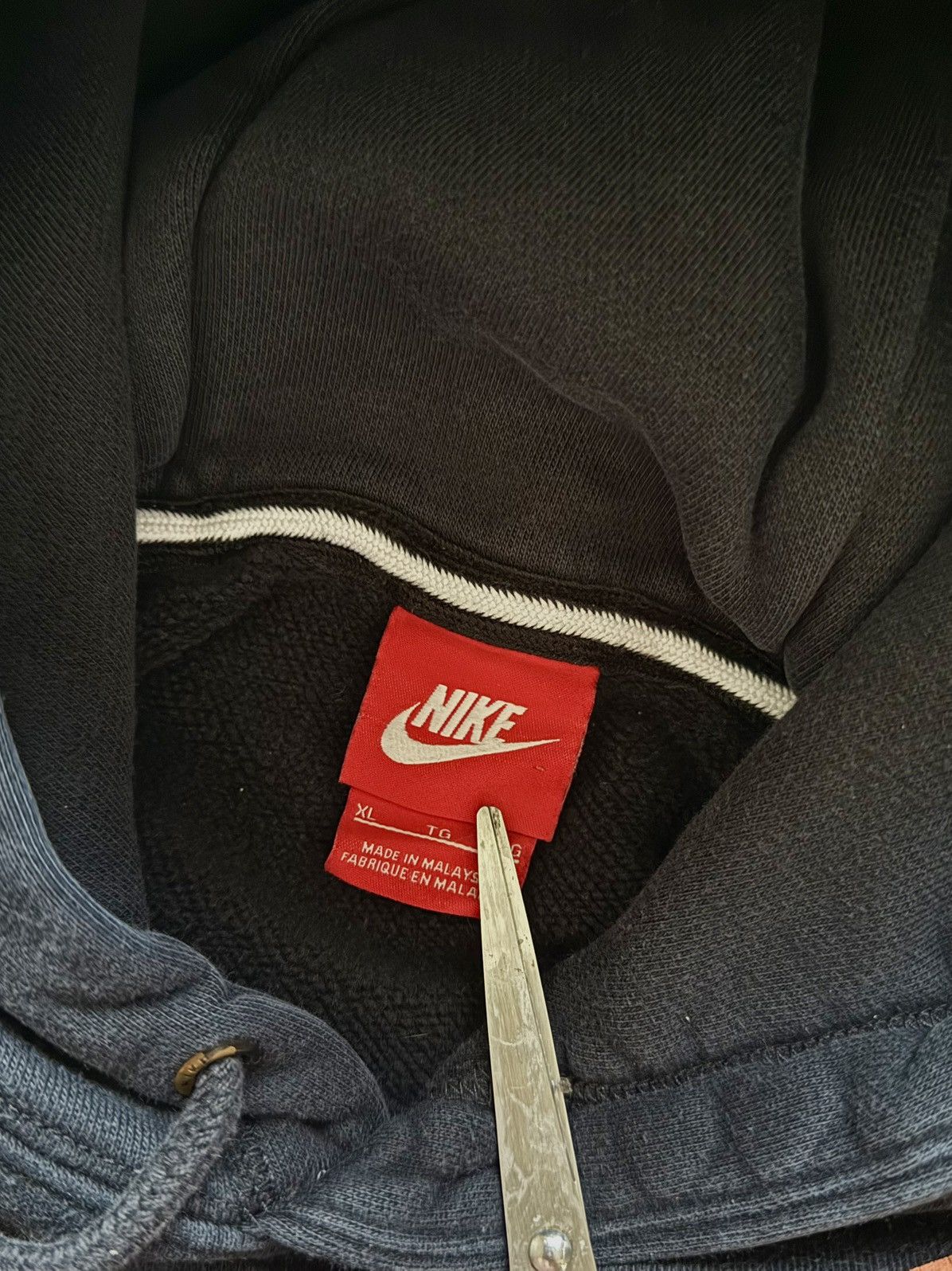 Nike Vintage Nike Logo Hoodie Size US XL / EU 56 / 4 - 3 Thumbnail