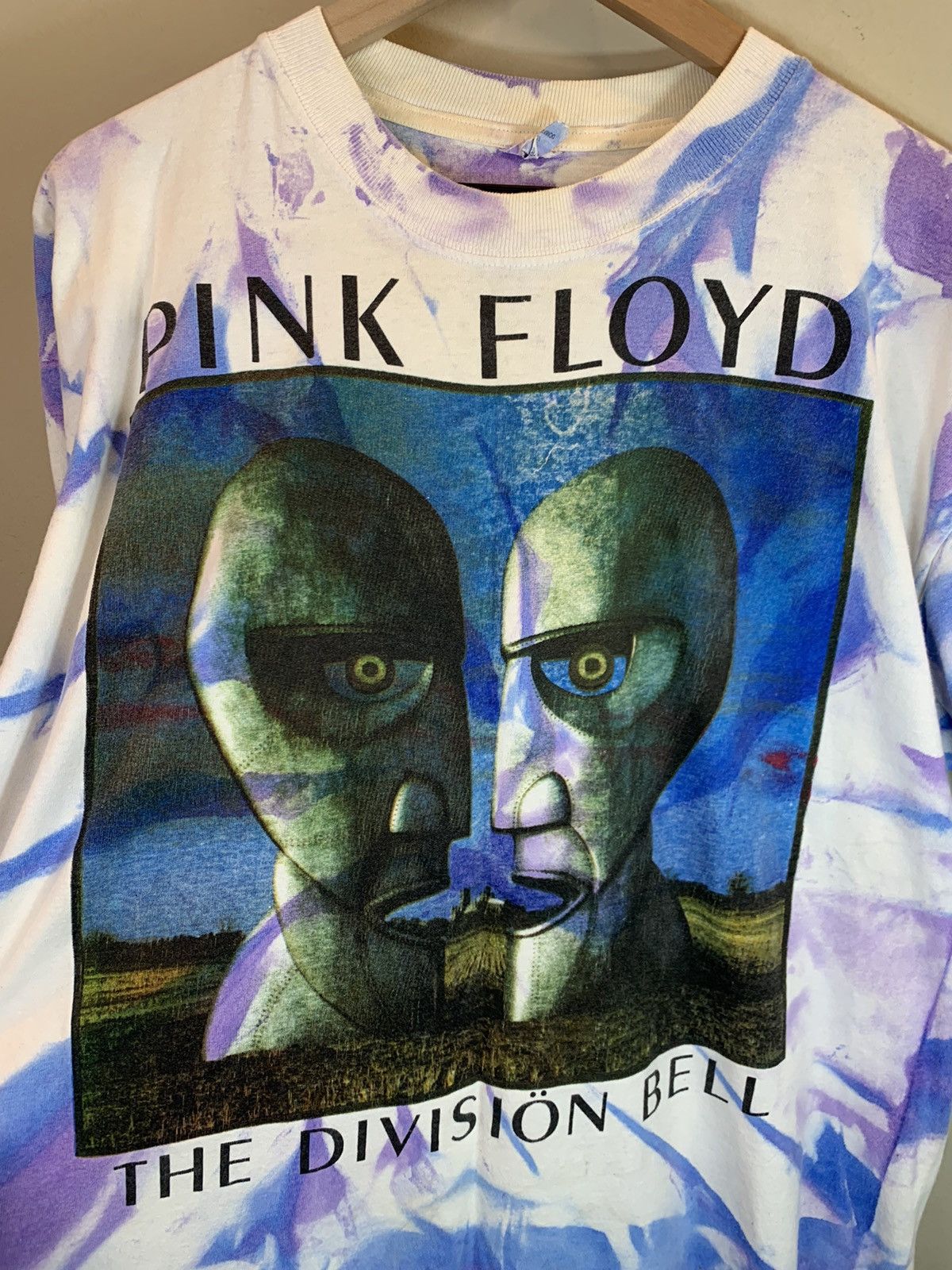 Band Tees × Pink Floyd × Vintage *RARE* Vintage 1994 Pink Floyd Division Bell Tour Art Shirt Size US XL / EU 56 / 4 - 3 Thumbnail