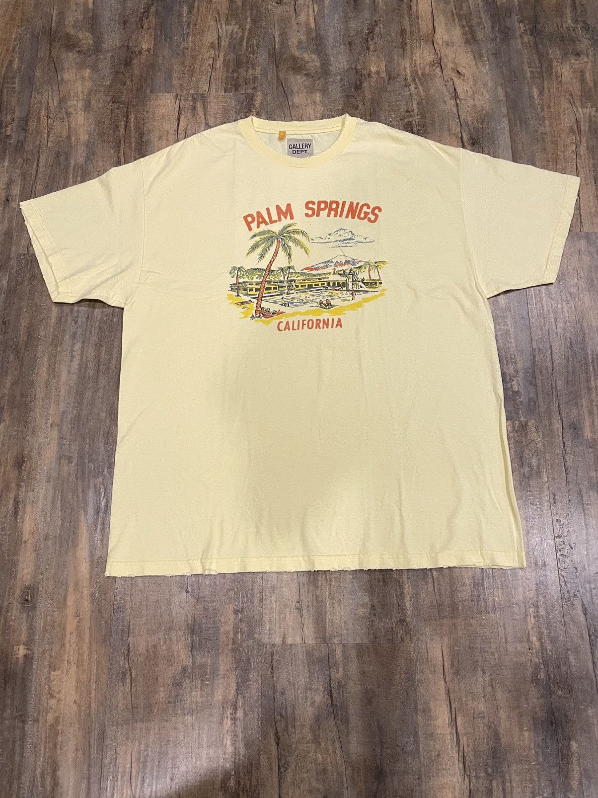 Gallery Dept. RARE Gallery Dept Palm Springs Souvenir Blue Logo Yellow Tee Size US XL / EU 56 / 4 - 1 Thumbnail