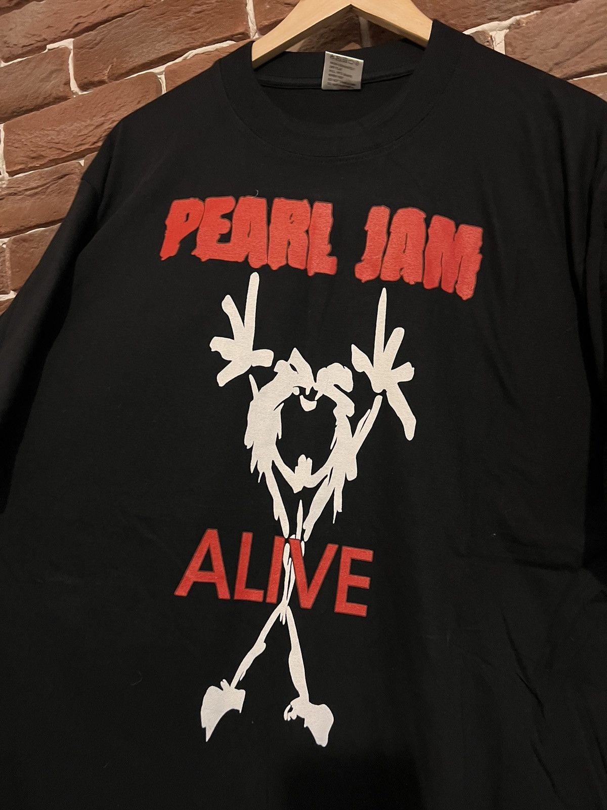 Band Tees Vintage 90s Rare Pearl Jam Live Grunge Band Tshirt XL Grail Size US XL / EU 56 / 4 - 3 Thumbnail
