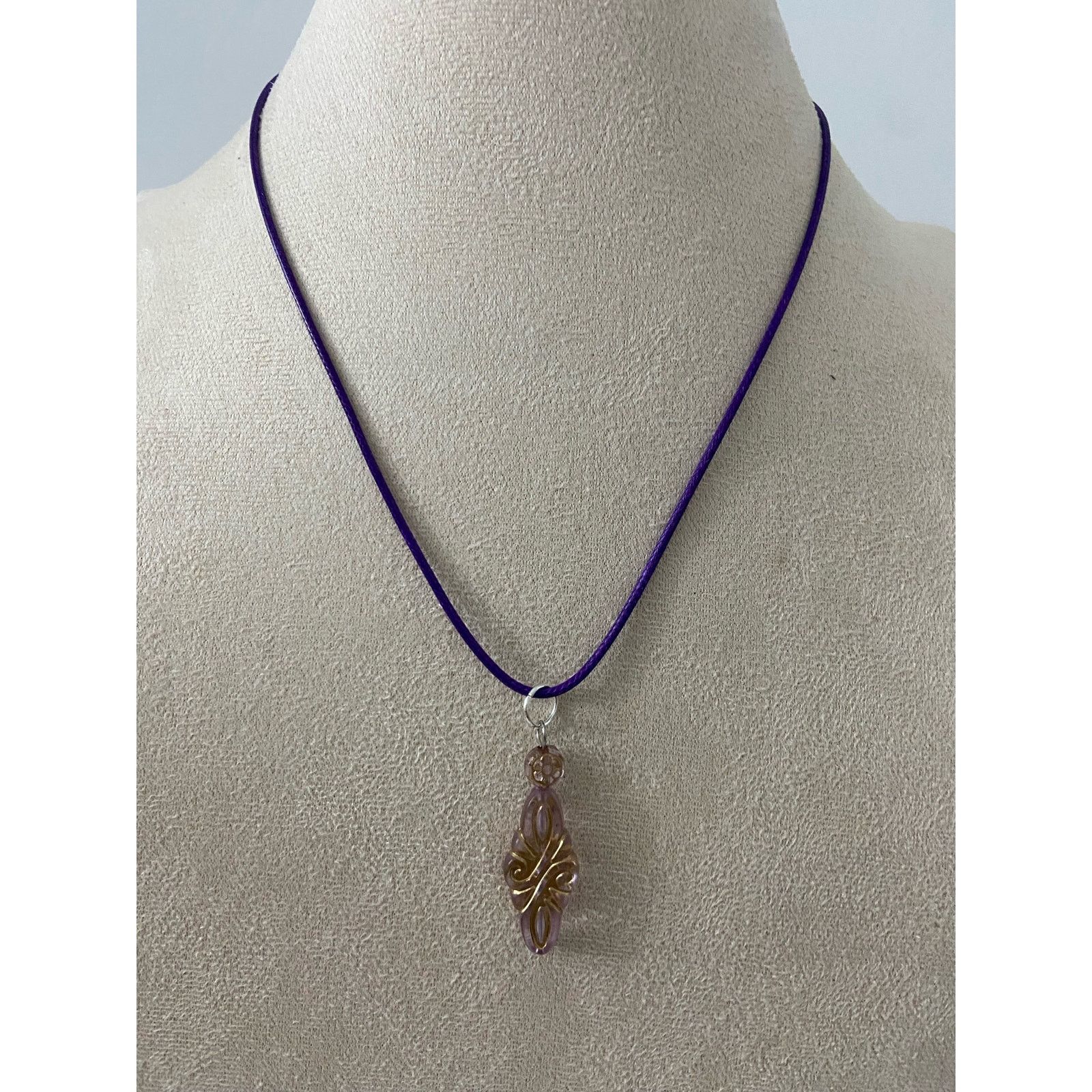 Handmade Light purple tribal pendant necklace Size ONE SIZE - 1 Thumbnail