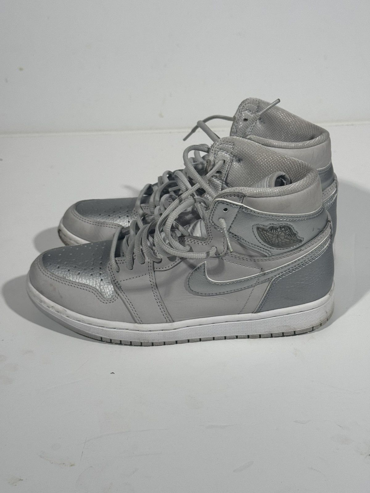 Jordan Brand × Nike Air Jordan 1 Retro High CO.JP Neutral Grey (2020) Size US 8 / EU 41 - 5 Thumbnail