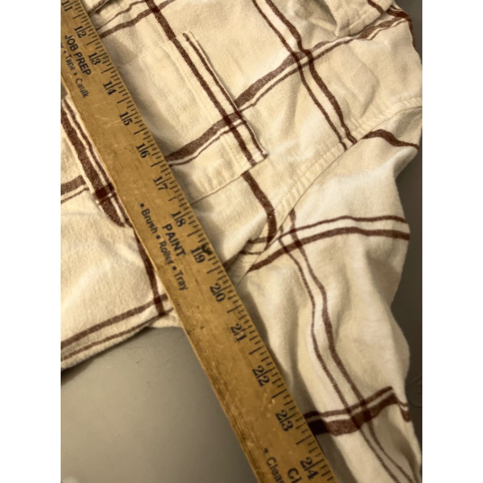 Vintage Universal Thread Plaid Button-Up Shirt, Women's Medium, Brown, Long Sleeve, Relaxed Fit, Casual, University Theme Size M / US 6-8 / IT 42-44 - 5 Thumbnail