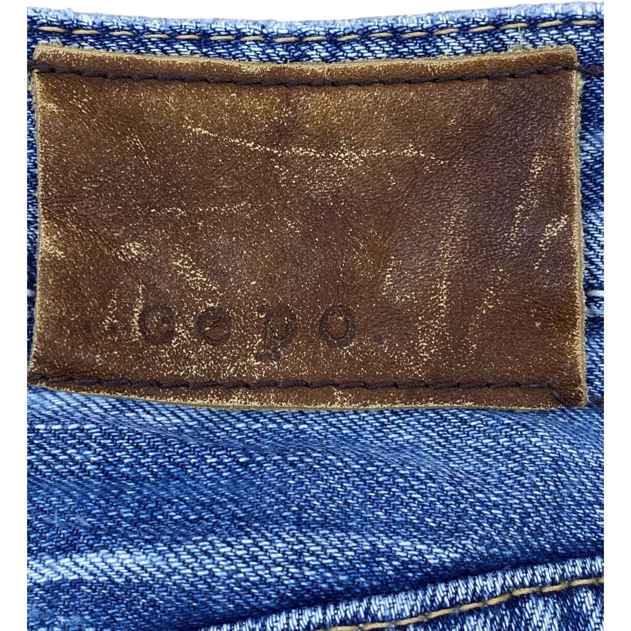 Japanese Brand Japanese Brand Faded Blue Wash Style Loose Jeans Size US 30 / EU 46 - 10 Thumbnail