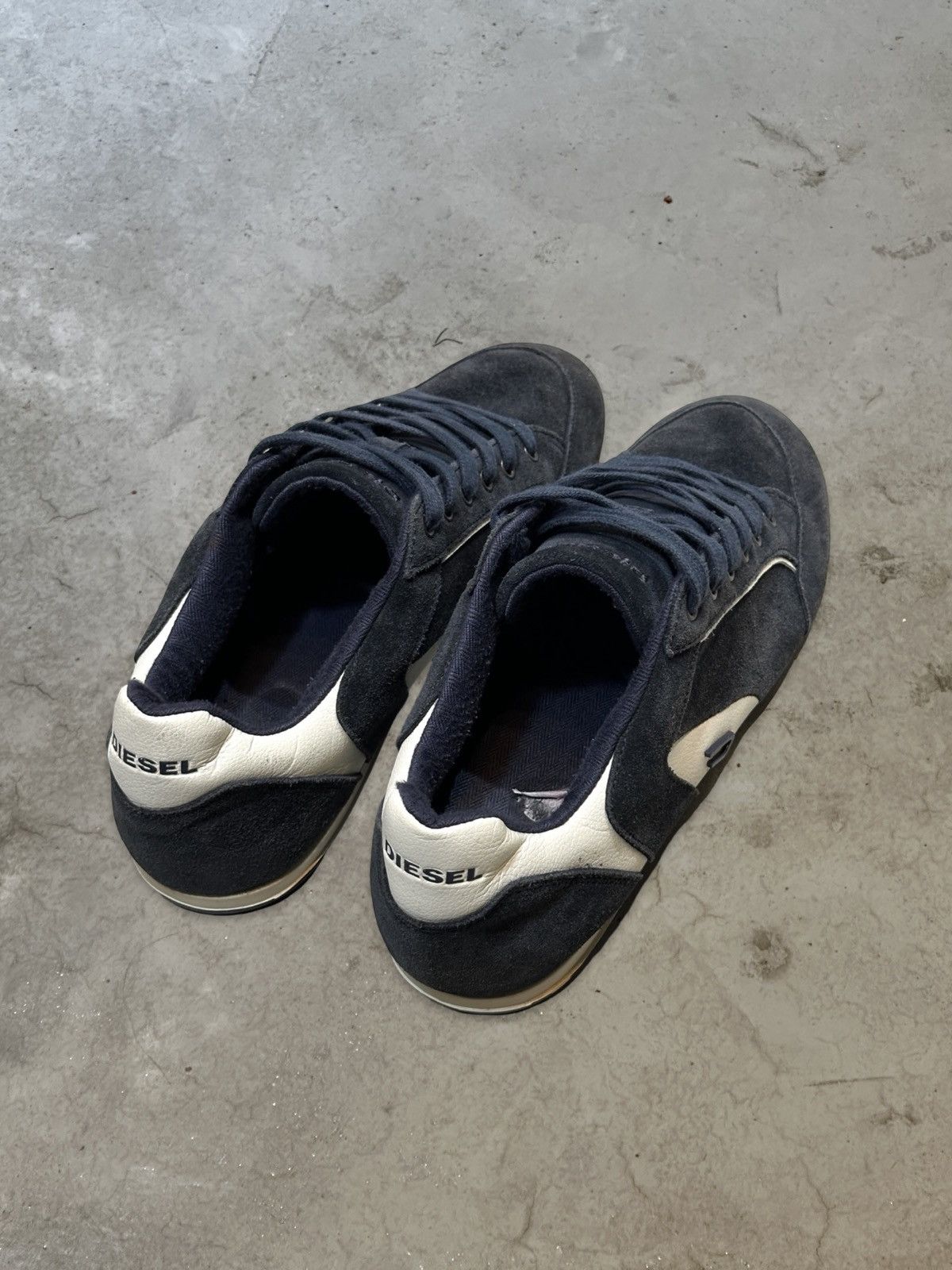 Diesel (SS15) WANTED LOW TOP Size US 10 / EU 43 - 9 Thumbnail