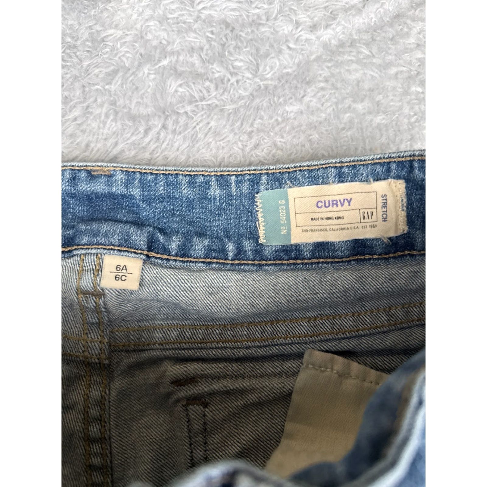 Gap GAP Jeans Womens 6 Blue Denim Flared Light Wash 29x27 Regular Stretch City 5-Pocket Womens Jeans Size 28" / US 6 / IT 42 - 6 Thumbnail