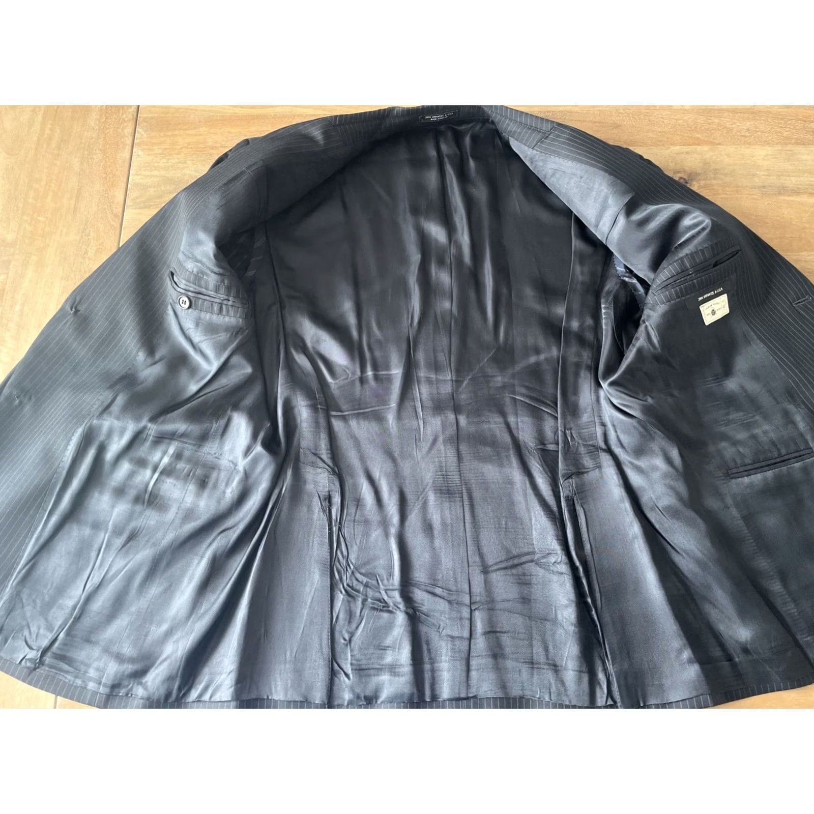 John Varvatos John Varvatos Sport Coat Mens Size 42S Slim Fit Black Pinstripe Wool Jacket Short Length Notch Lapel Two-Button Front Size US XS / EU 42 / 0 - 5 Thumbnail