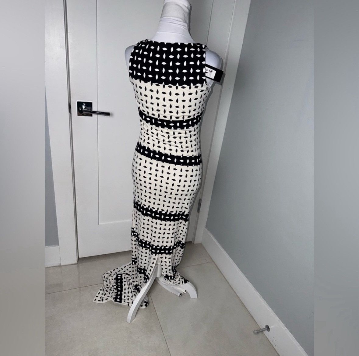 Adam Selman Adam Selman Black & Ivory Patterned Column Maxi Dress/Size 0 Size XXS / US 00 / IT 34 - 5 Thumbnail