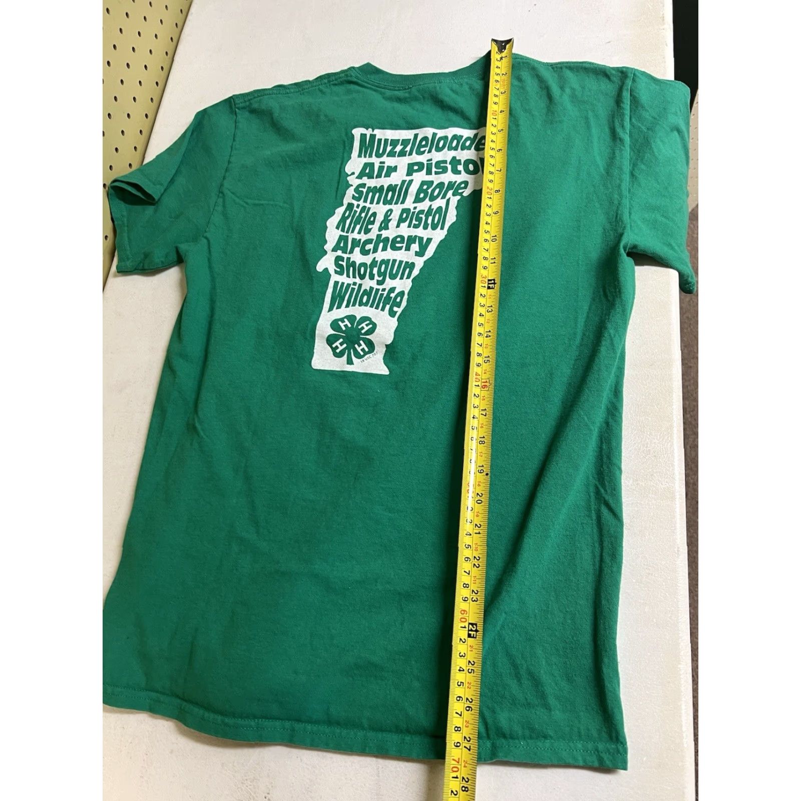 Gildan VINTAGE VTG Vermont 4H Shooting Sports Green Short Sleeve T-shirt Muzzleloader Rifle Mens M Green Cotton 4h Sports Size US M / EU 48-50 / 2 - 8 Thumbnail