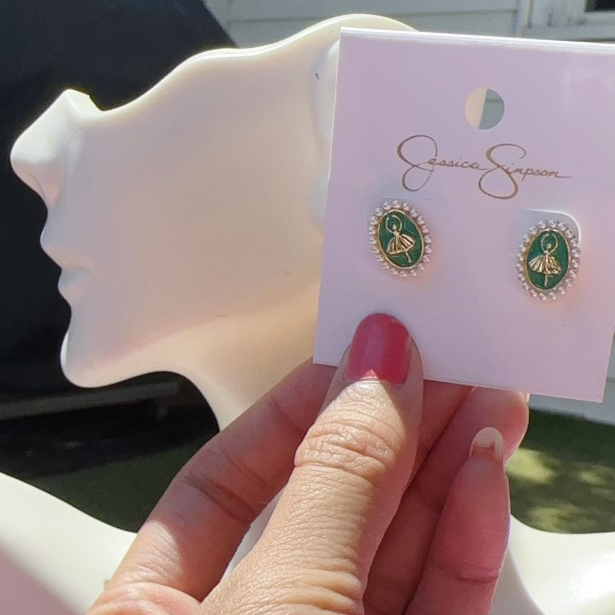 Jessica Simpson Jessica Simpson Earrings gold tone pearls around green Size ONE SIZE - 2 Thumbnail
