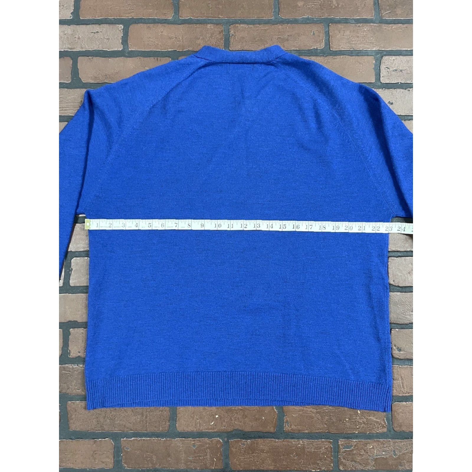 Banana Republic VINTAGE Banana Republic Pullover Sweater Men’s XL Blue 80% Wool 20% Poly Hong Kong VTG Size US XL / EU 56 / 4 - 6 Thumbnail
