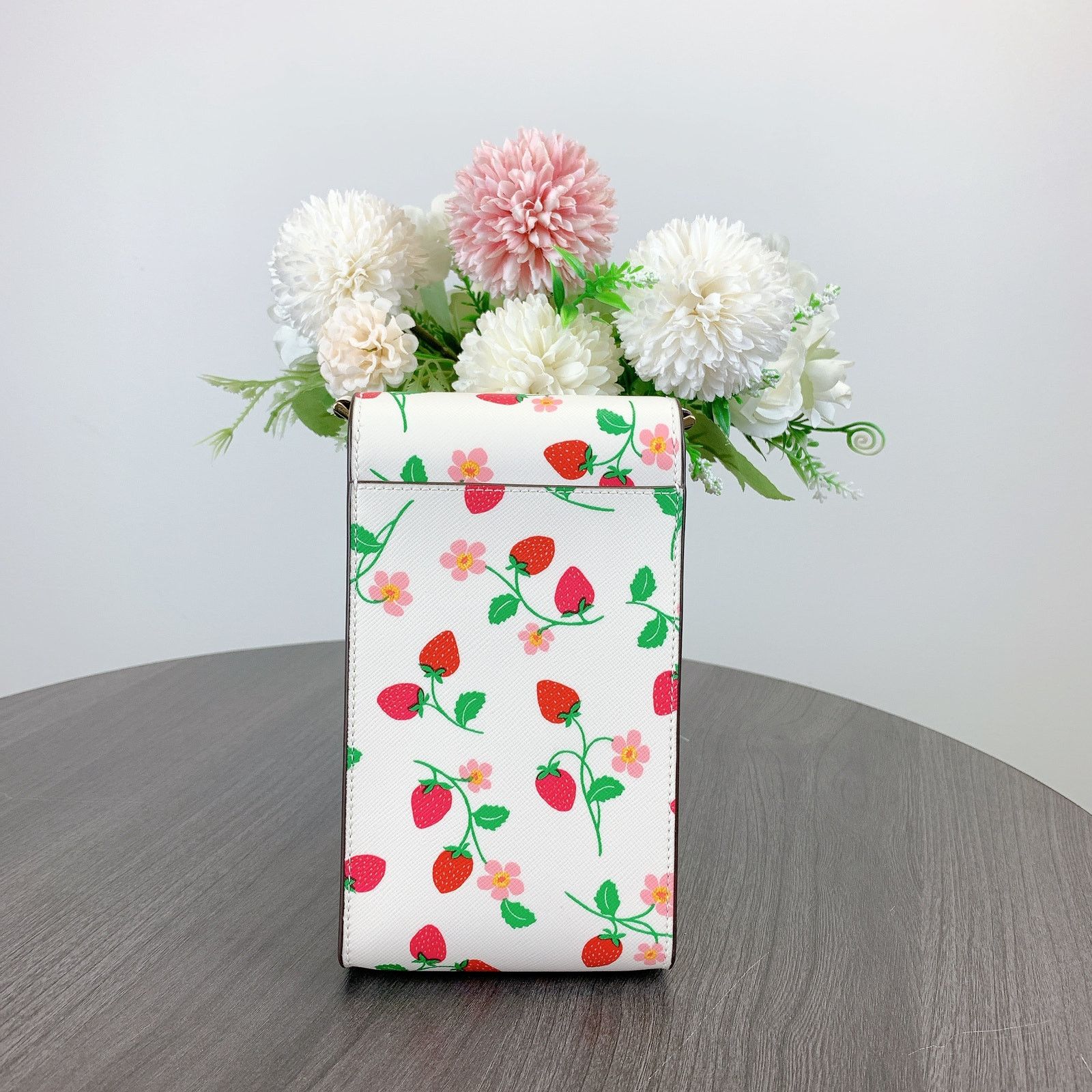 Kate Spade kate spade KG701 Strawberry Vine South Phone Crossbody Size ONE SIZE - 4 Thumbnail