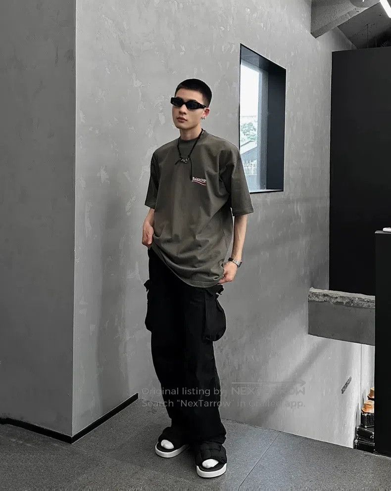 Balenciaga Balenciaga Gray Coke Wave Destroyed Short Sleeve Size US S / EU 44-46 / 1 - 6 Thumbnail