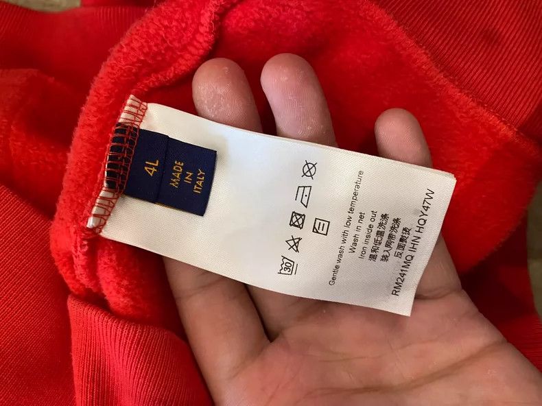Louis Vuitton Louis Vuitton size 4l Red graffiti logo hooded sweatshirt Size US XXL / EU 58 / 5 - 3 Thumbnail