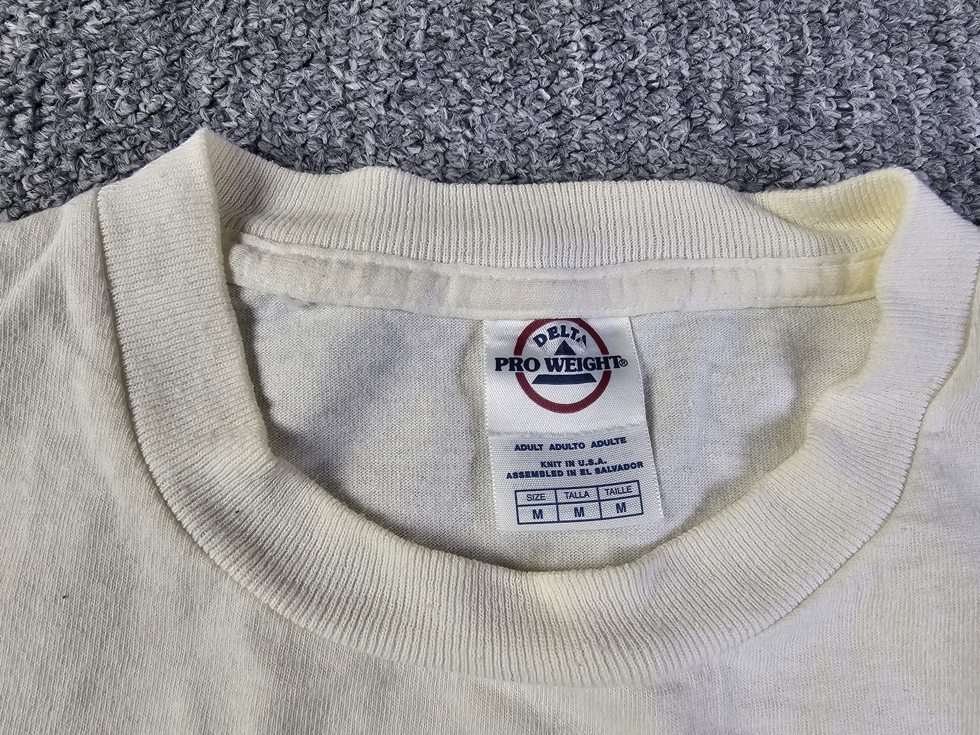 Delta Vintage Oh Canada Maple Leaf Souvenir Tee Delta Pro Weight M Size US M / EU 48-50 / 2 - 6 Thumbnail
