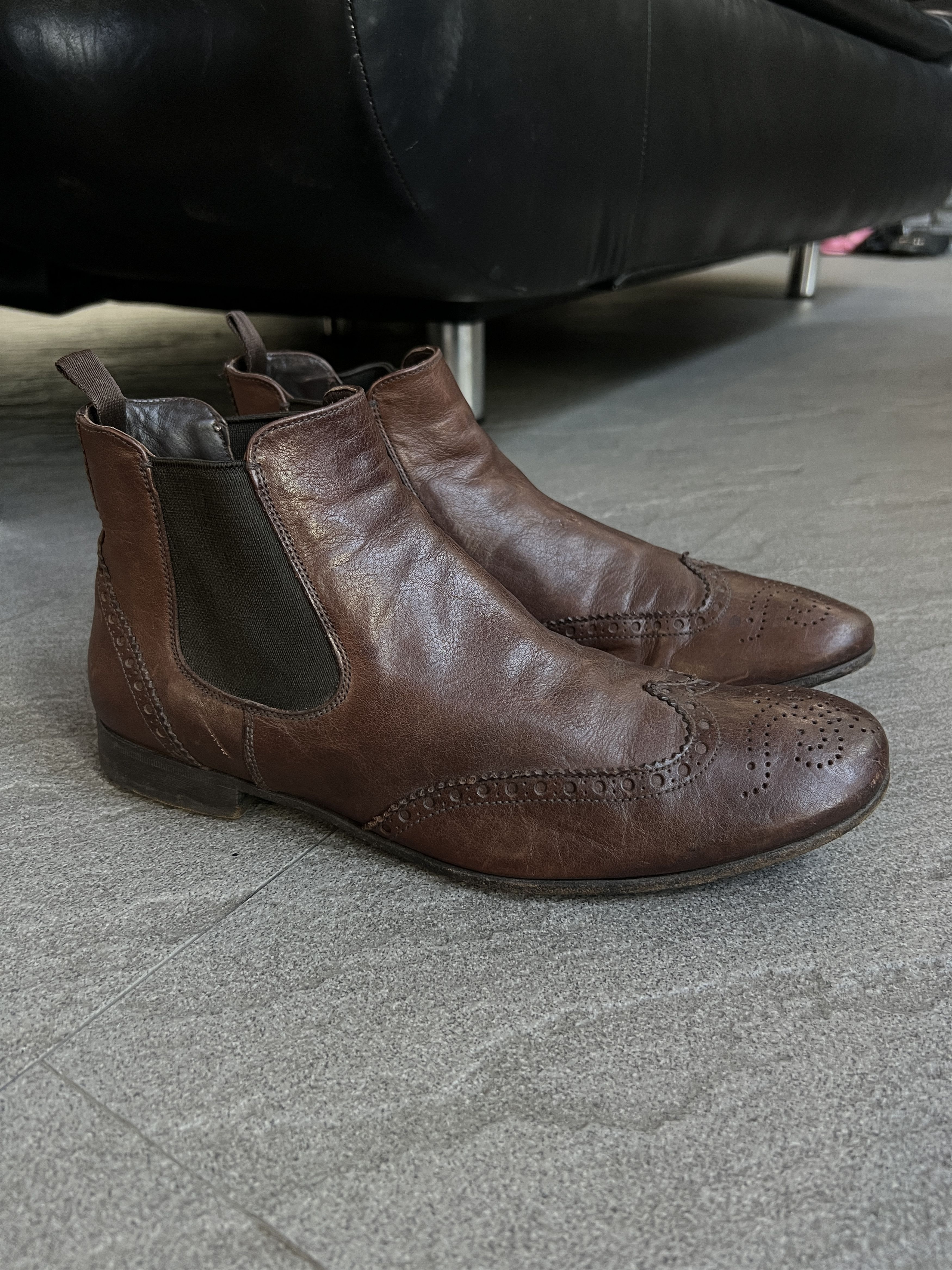 Prada Prada Milano Brown Wingtip Chelsea Boots Size 7.5 Size US 7.5 / EU 40-41 - 1 Thumbnail