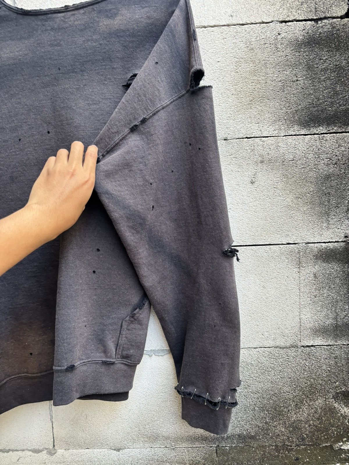 Vintage Thrashed Distressed Faded Sweatshirt ERD Grunge Size US L / EU 52-54 / 3 - 17 Thumbnail
