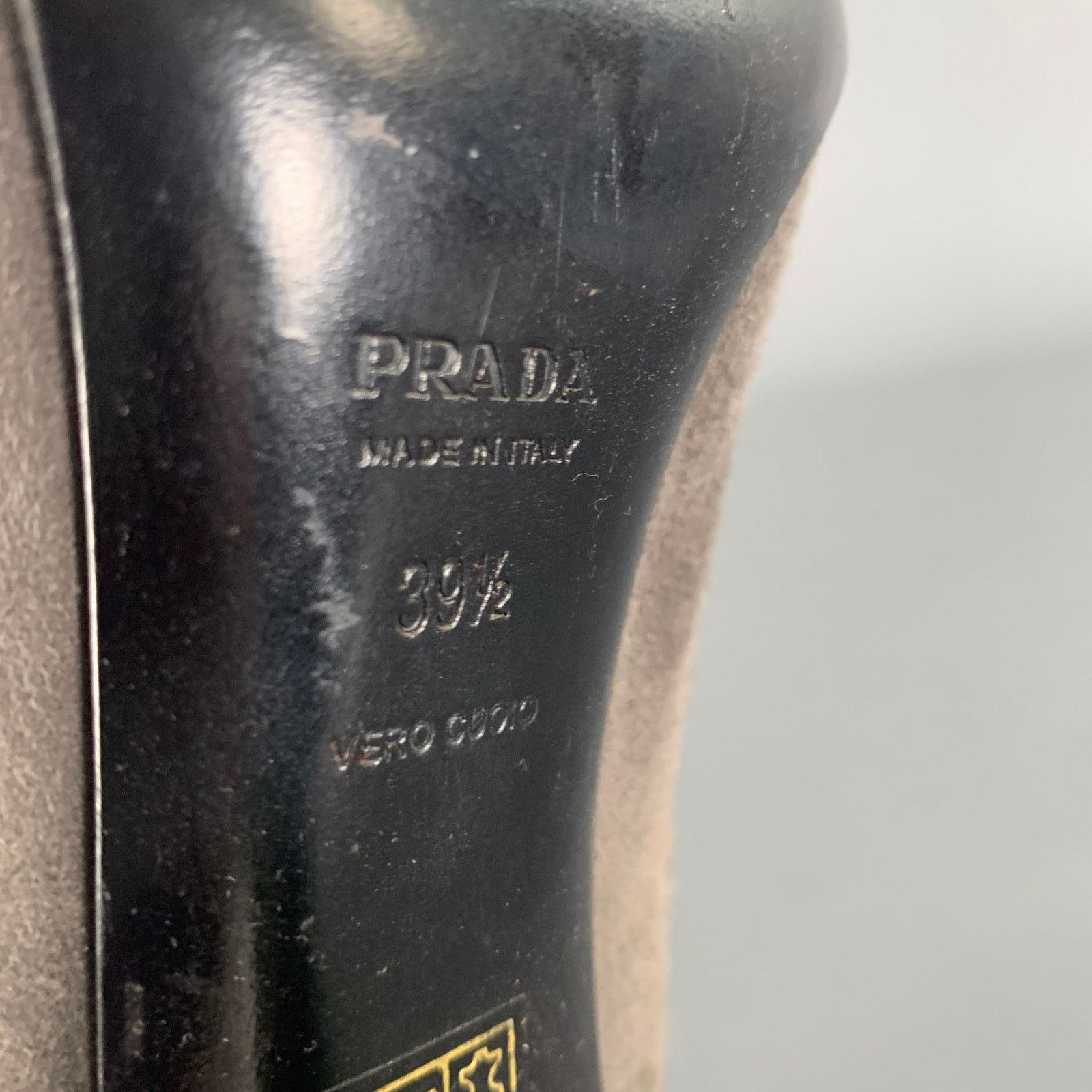 Prada PRADA Size 9.5 Grey Suede Solid Pointed Toe Pumps Size US 9.5 / IT 39.5 - 7 Thumbnail
