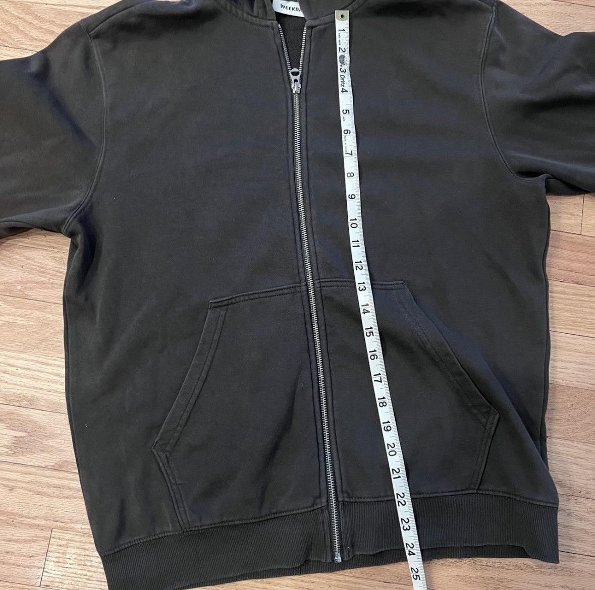 Weekday Dark gray weekday zip up goodie Size US S / EU 44-46 / 1 - 3 Thumbnail