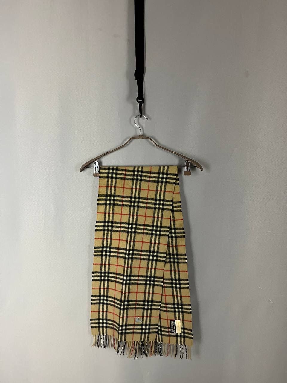 Burberry Burberry Nova Check Scarf Wool Size ONE SIZE - 1 Thumbnail