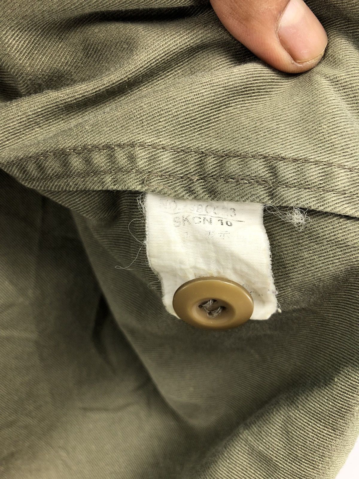 Japanese Brand × Vintage Vintage Military Dog House Olive Green Parka Jacket Size US L / EU 52-54 / 3 - 13 Thumbnail