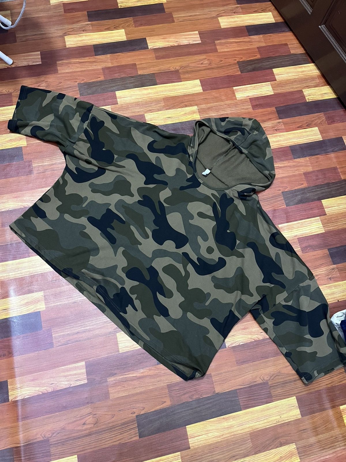 Japanese Brand H/S Designed By Rei Japan Camo Poncho Hoodie Size US L / EU 52-54 / 3 - 10 Thumbnail