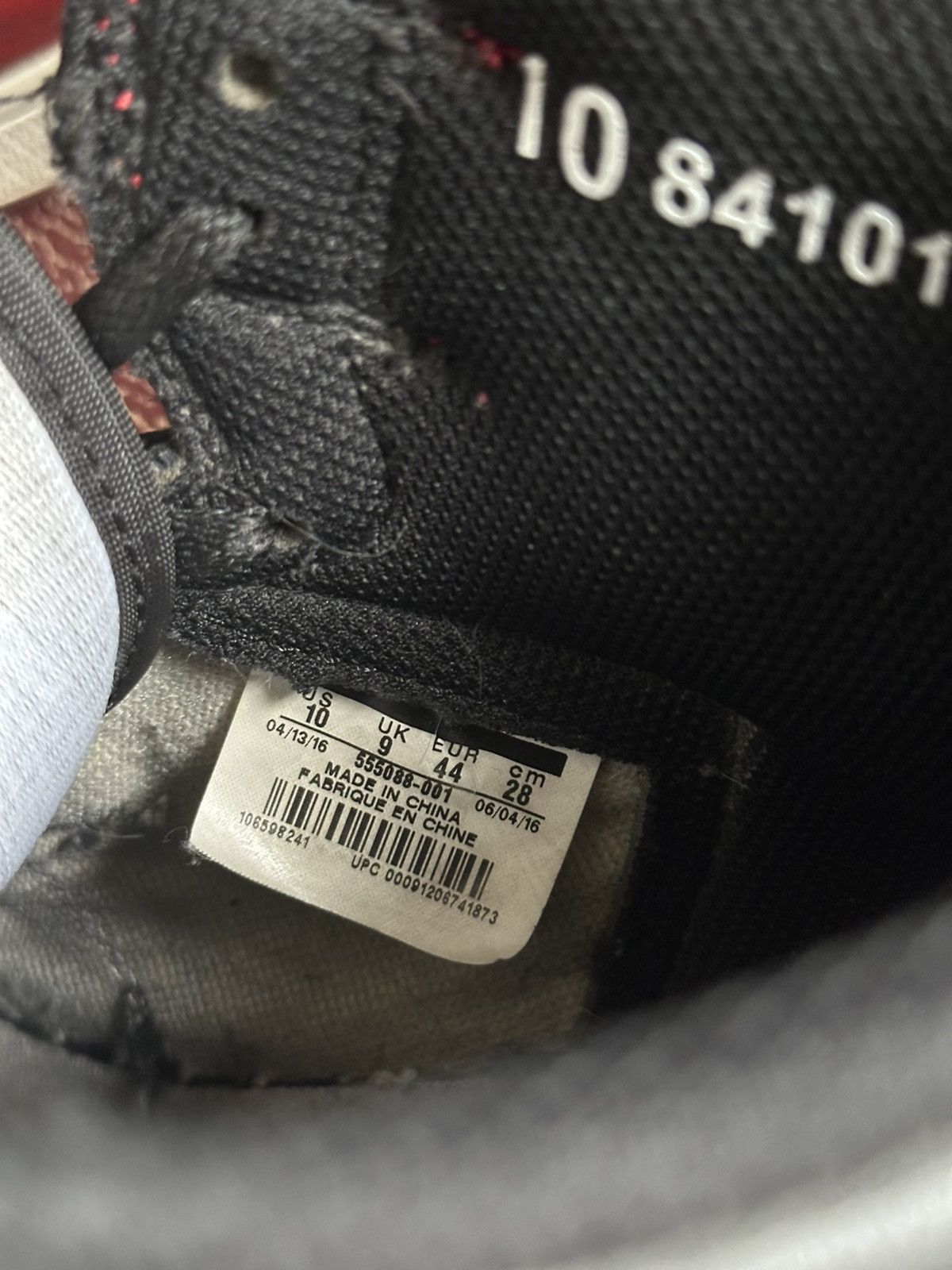 Jordan Brand Jordan 1 Bred Banned 2016 Size US 10 / EU 43 - 19 Thumbnail