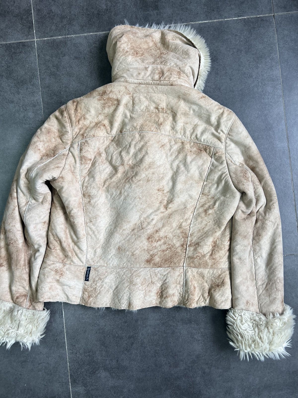 Emporio Armani Armani y2k opium DG style Shearling Faux Fur Jacket Size M / US 6-8 / IT 42-44 - 6 Thumbnail
