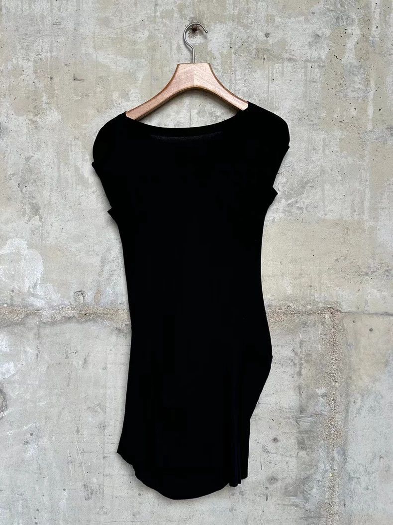 Vivienne Westwood Vivienne Westwood size1 Black dress with slightly puffy sle Size M / US 6-8 / IT 42-44 - 2 Thumbnail