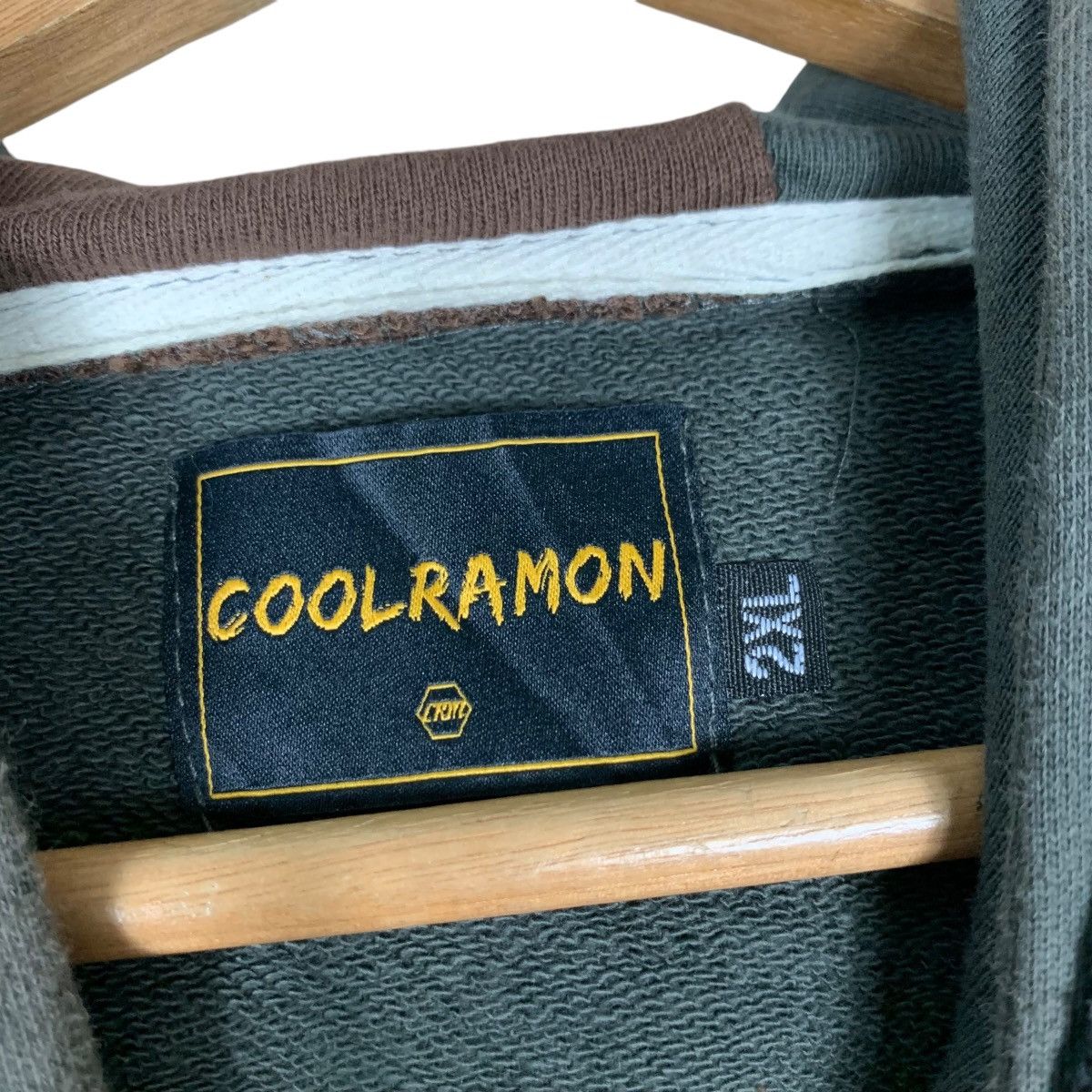 Japanese Brand COOLRAMON Guelenkke Studio Pullover Hoodies #1330-C60 Size US XXL / EU 58 / 5 - 15 Thumbnail