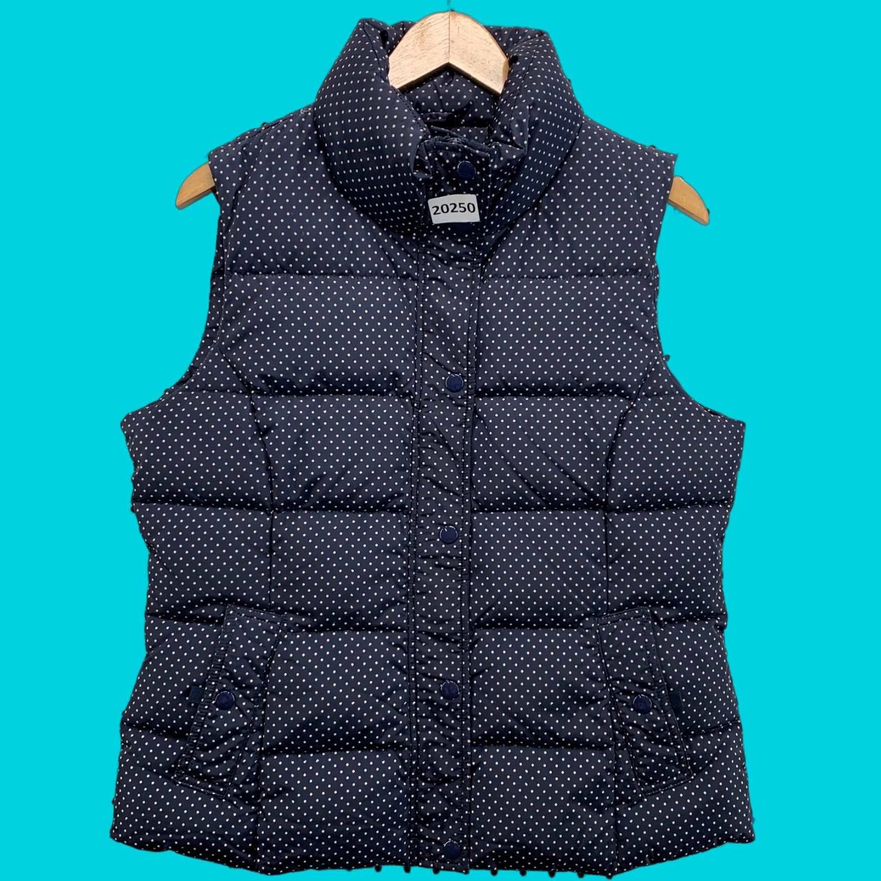Vintage GH Bass Down Vest Womens M Polka Dot Sleeveless Puffer Jacket Medium Blue Vest Womens M Polka Dot Puffer Jacket Down Vest 20.5x25 Size M / US 6-8 / IT 42-44 - 1 Thumbnail
