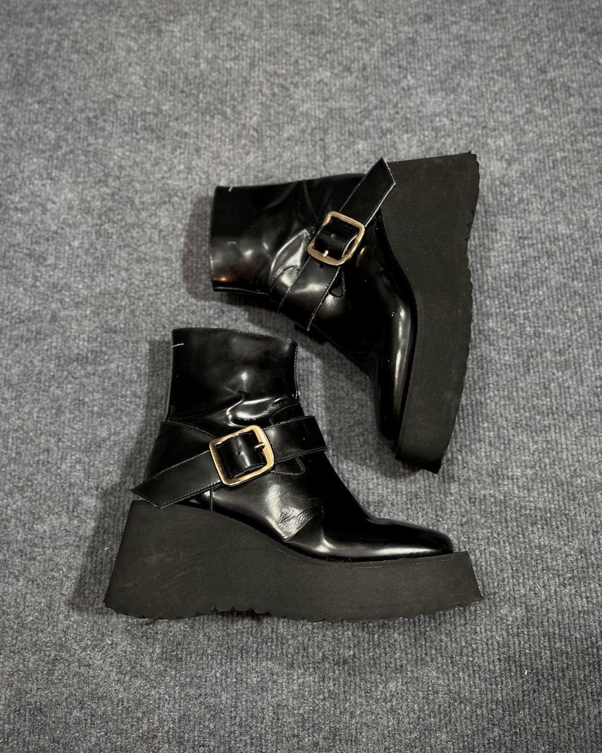 Maison Margiela MM6 MAISON MARGIELA BLACK PLATFORM ANKLE BOOT Size US 7 / IT 37 - 5 Thumbnail