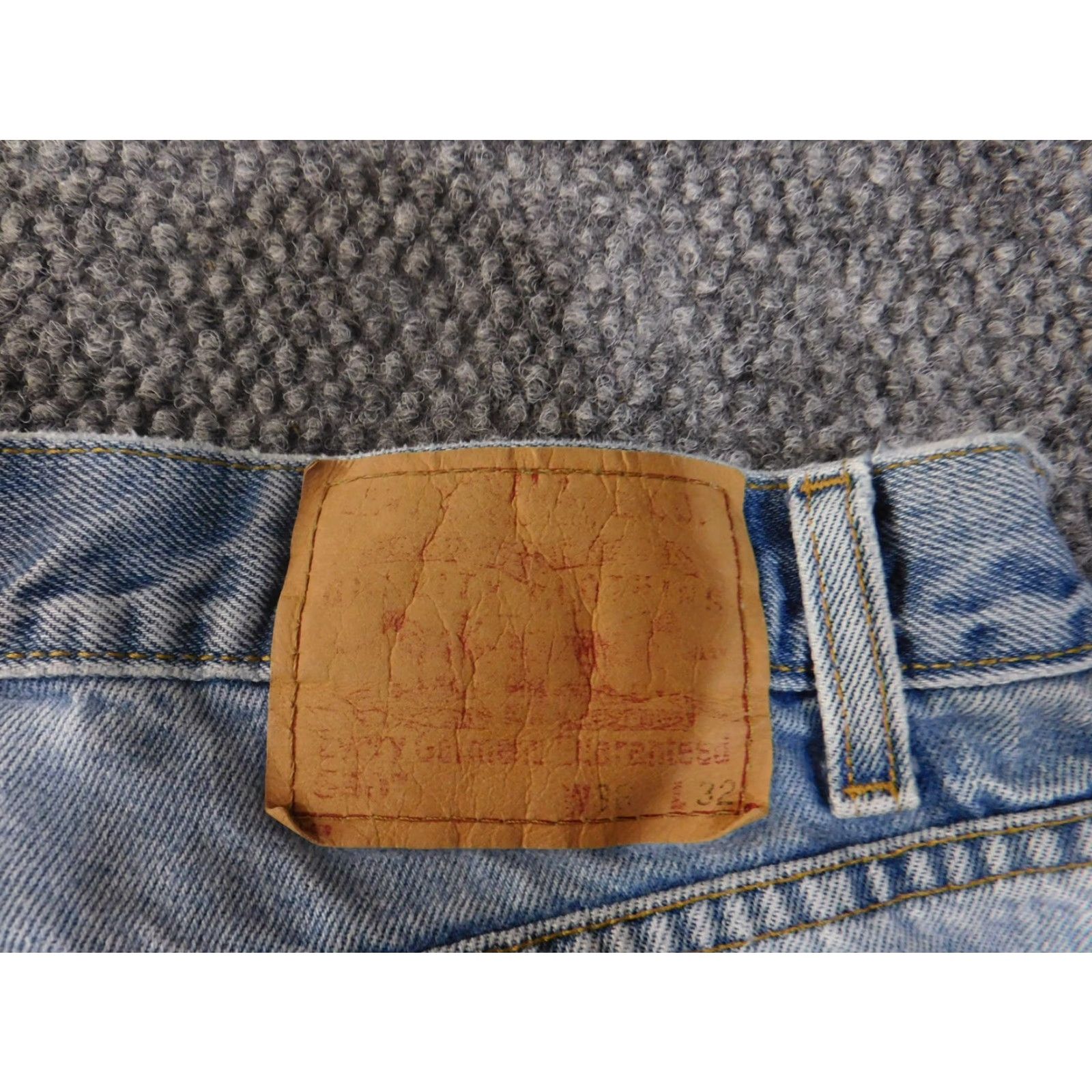 Levi's VINTAGE Levi's 501 Jeans Mens 36x32 Blue Denim Button Fly Straight Leg Classic 90s Style Mens Jeans Regular Denim Cotton 90s Vintage Size US 36 / EU 52 - 7 Thumbnail