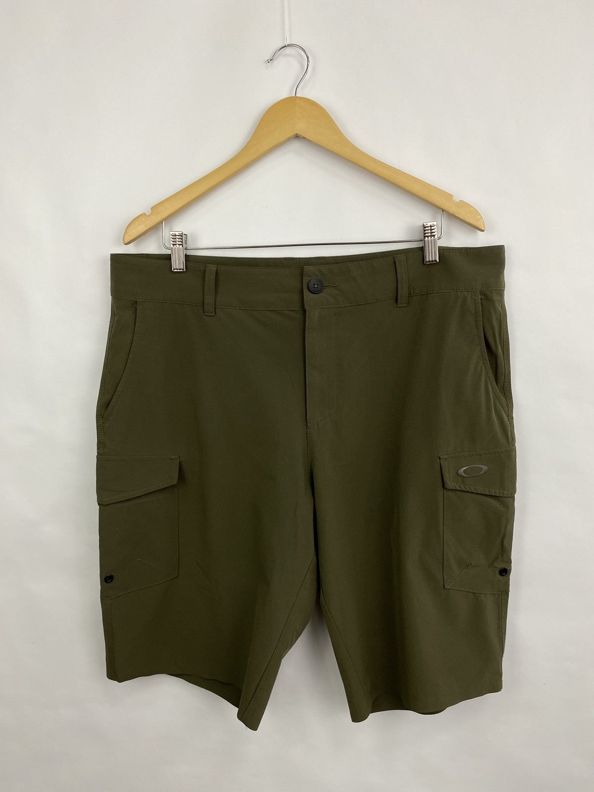 Oakley Oakley Cargo Military Multipocket Shorts Rare Retro Y2K Hype Size US 36 / EU 52 - 2 Thumbnail