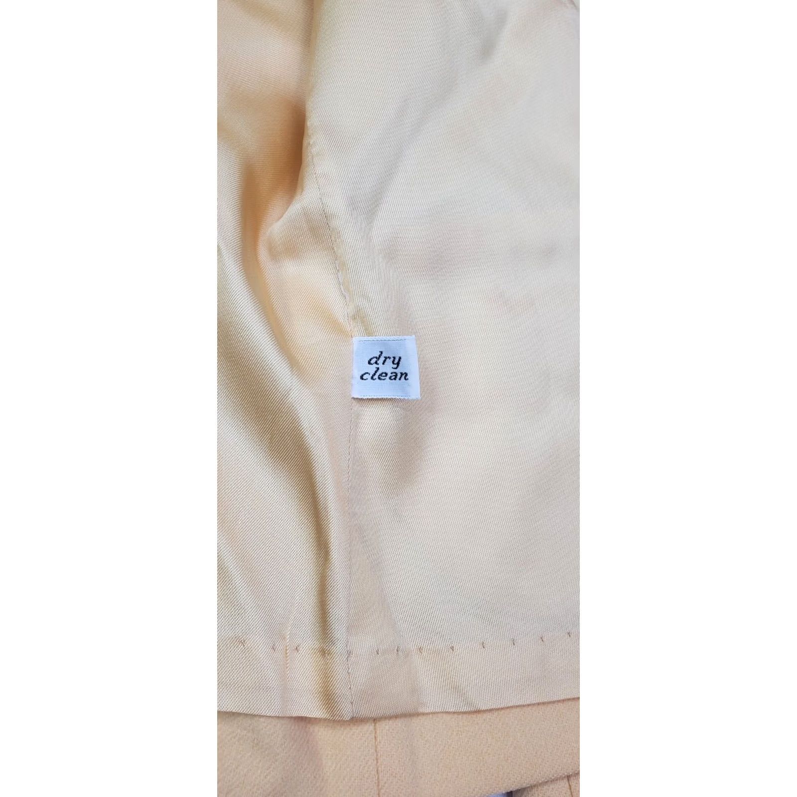 Pendleton Pendleton Women Wool Blazer M Canary Yellow Satin Lined Jacket, Button Closure, Wool, 36 in Chest, Virgin Wool, Vintage No Size M / US 6-8 / IT 42-44 - 3 Thumbnail