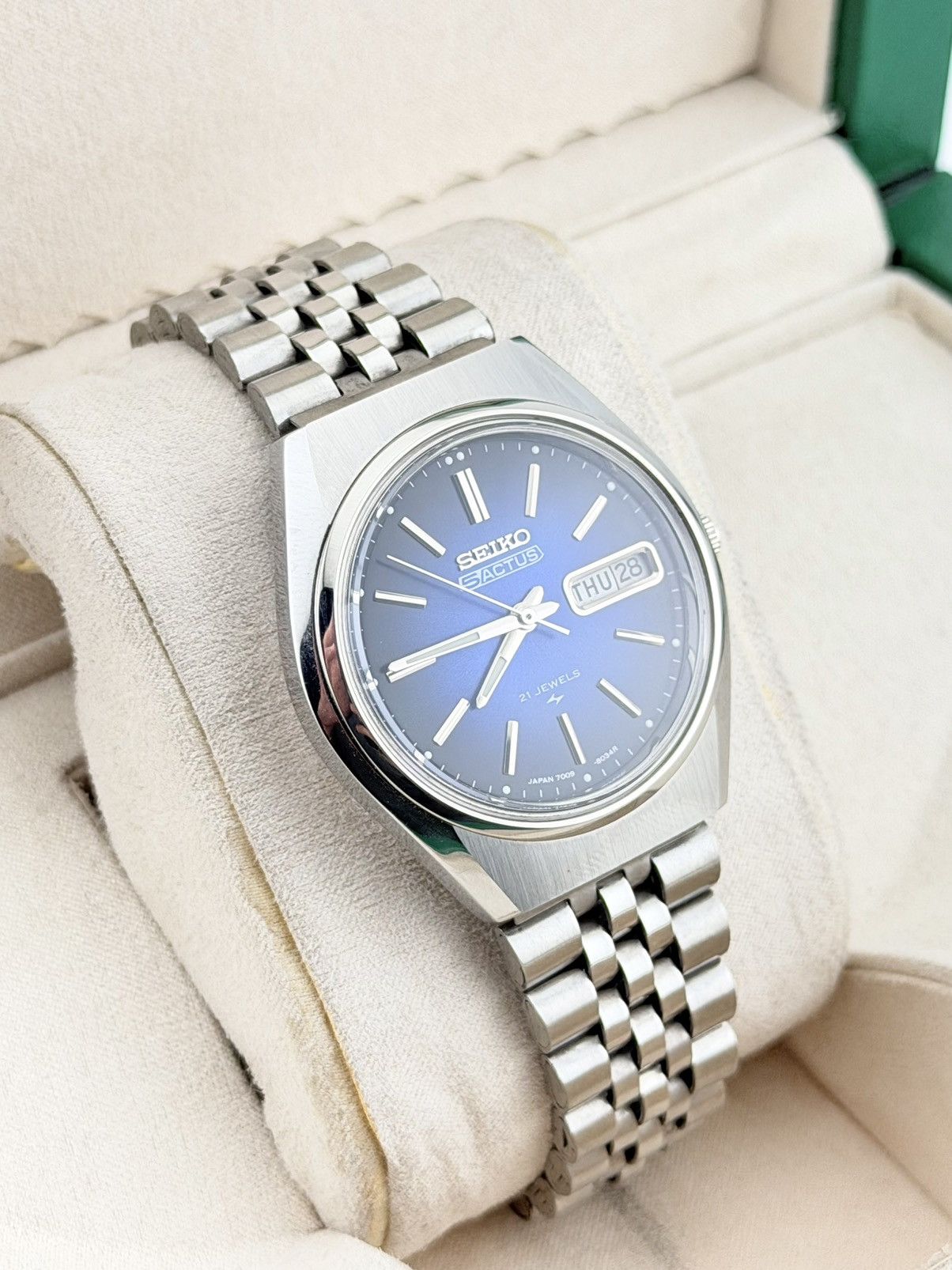 Seiko Seiko 5 Automatic Blue Dial Day Date Watch Size 36 - 2 Thumbnail