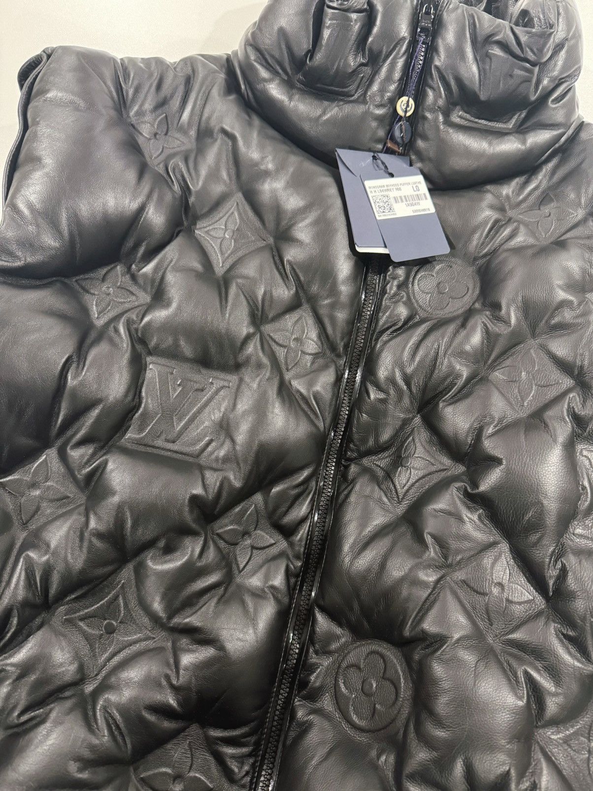 Louis Vuitton Louis Vuitton Monogram boyhood puffer leather vest Size US L / EU 52-54 / 3 - 3 Thumbnail