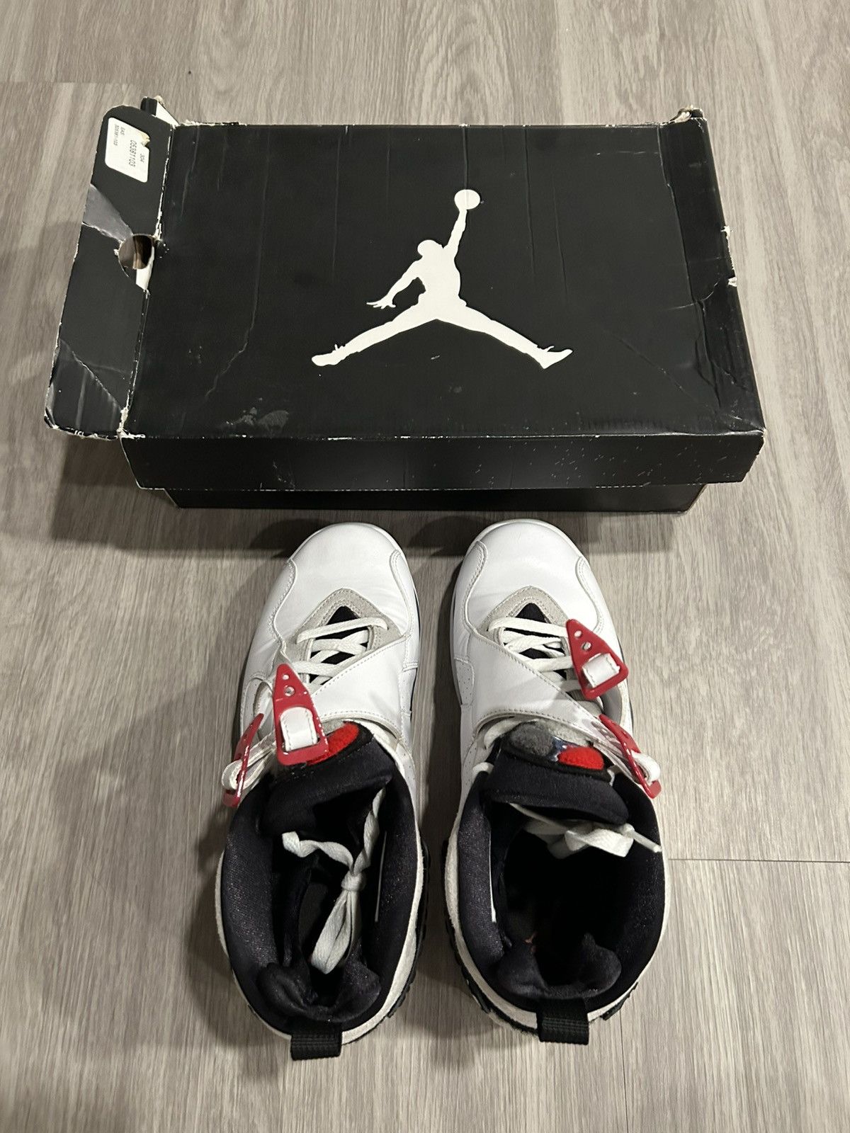 Jordan Brand Air Jordan Retro 8 Bugs Bunny 2013 Release Size 8 Size US 8 / EU 41 - 4 Thumbnail