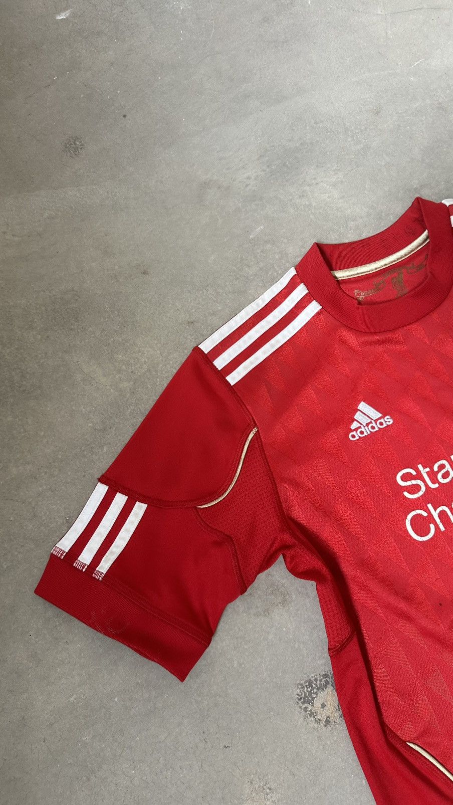 Adidas LIVERPOOL 2010 HOME JERSEY Size US M / EU 48-50 / 2 - 6 Thumbnail