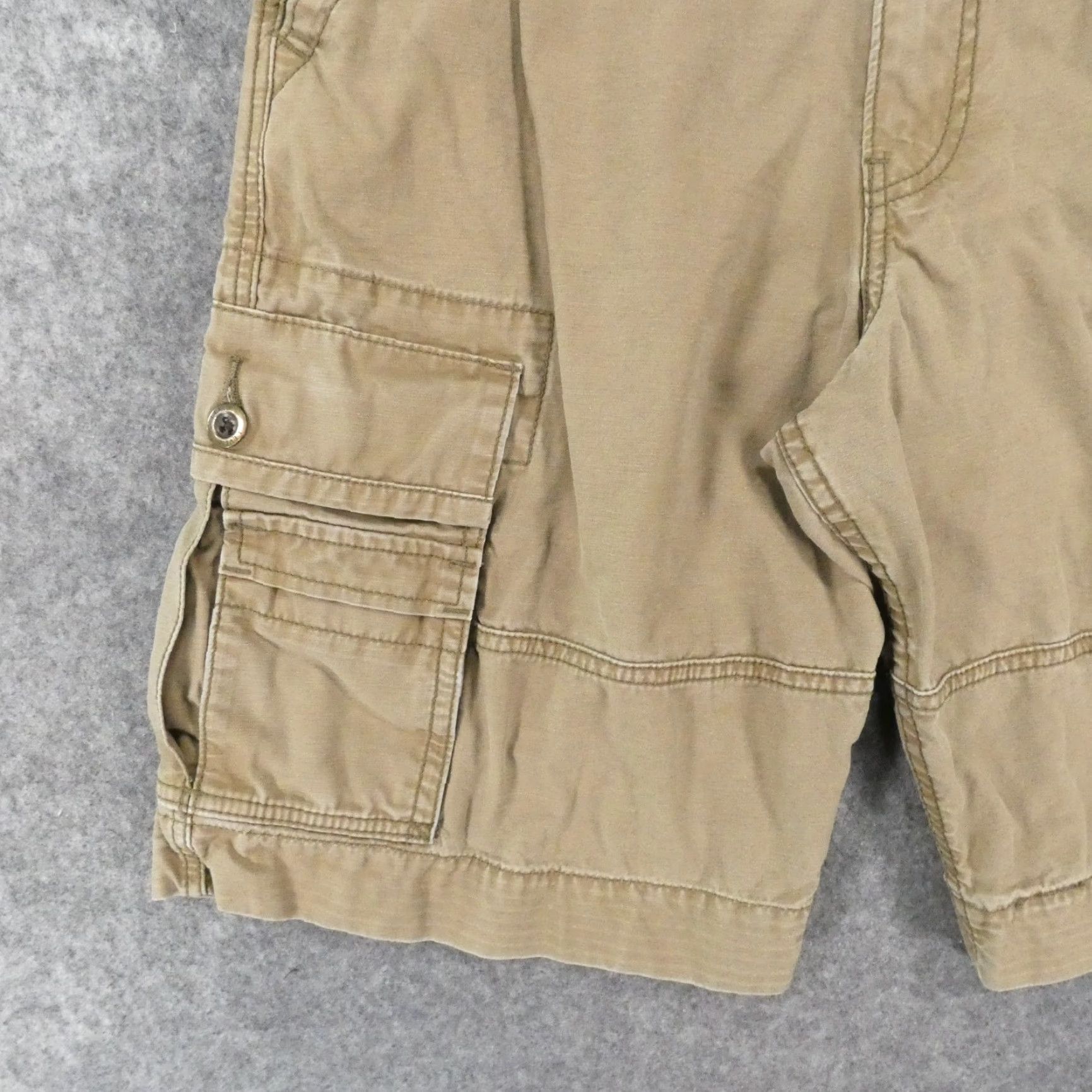 Levi's Levi's Cargo Shorts Mens 29 Flat Front Brown Inseam 11" Casual Size US 29 - 3 Thumbnail