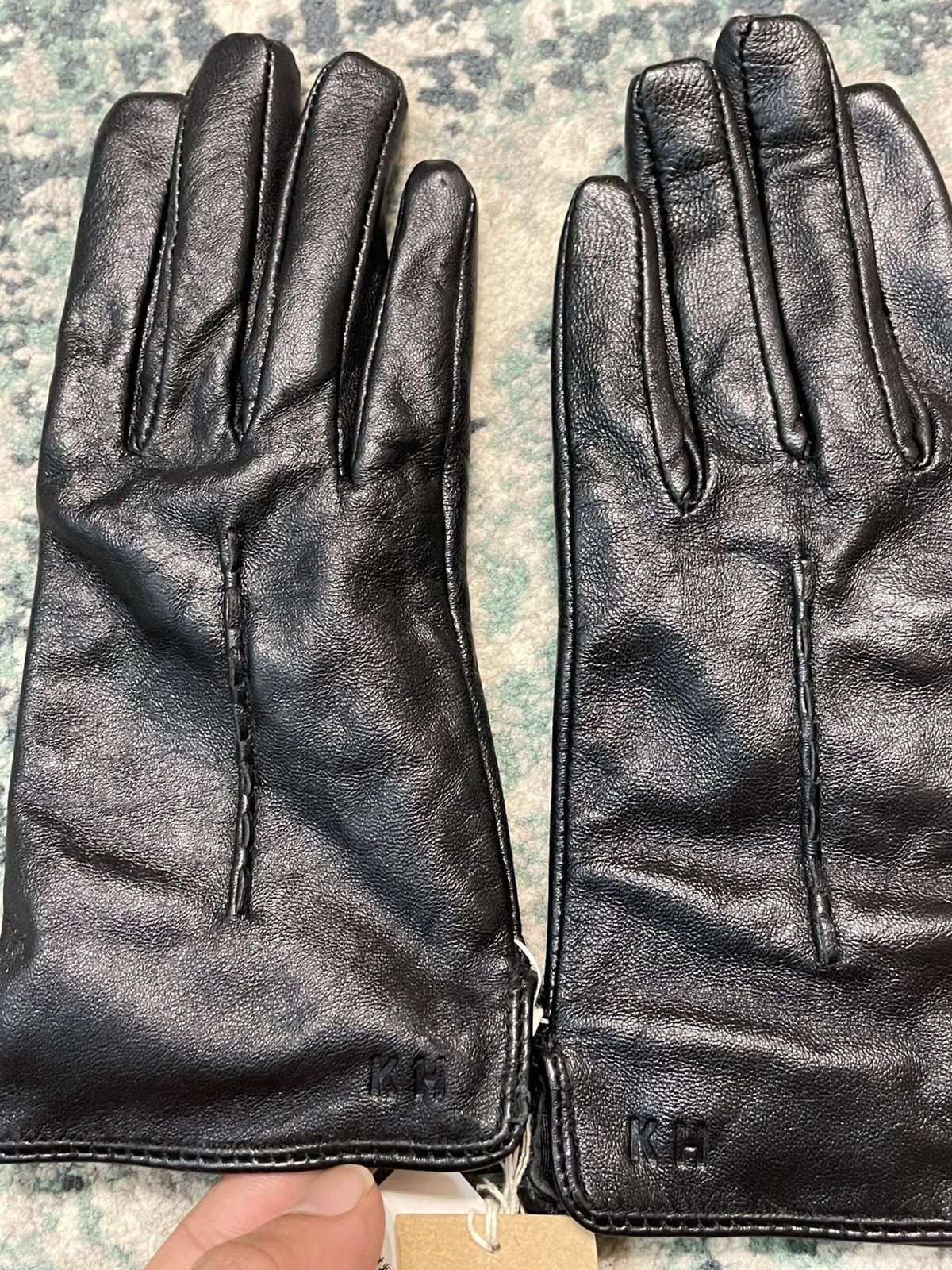 Katharine Hamnett London Katharine Hamnett London Sheep Skin Leather Glove Size ONE SIZE - 13 Thumbnail