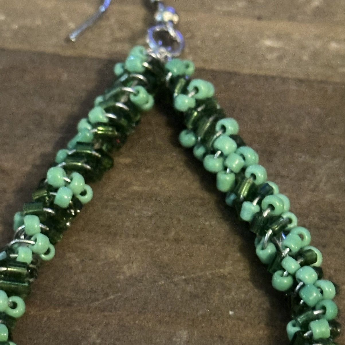 Other Green seed bead teardrop hoop earrings Size ONE SIZE - 4 Thumbnail