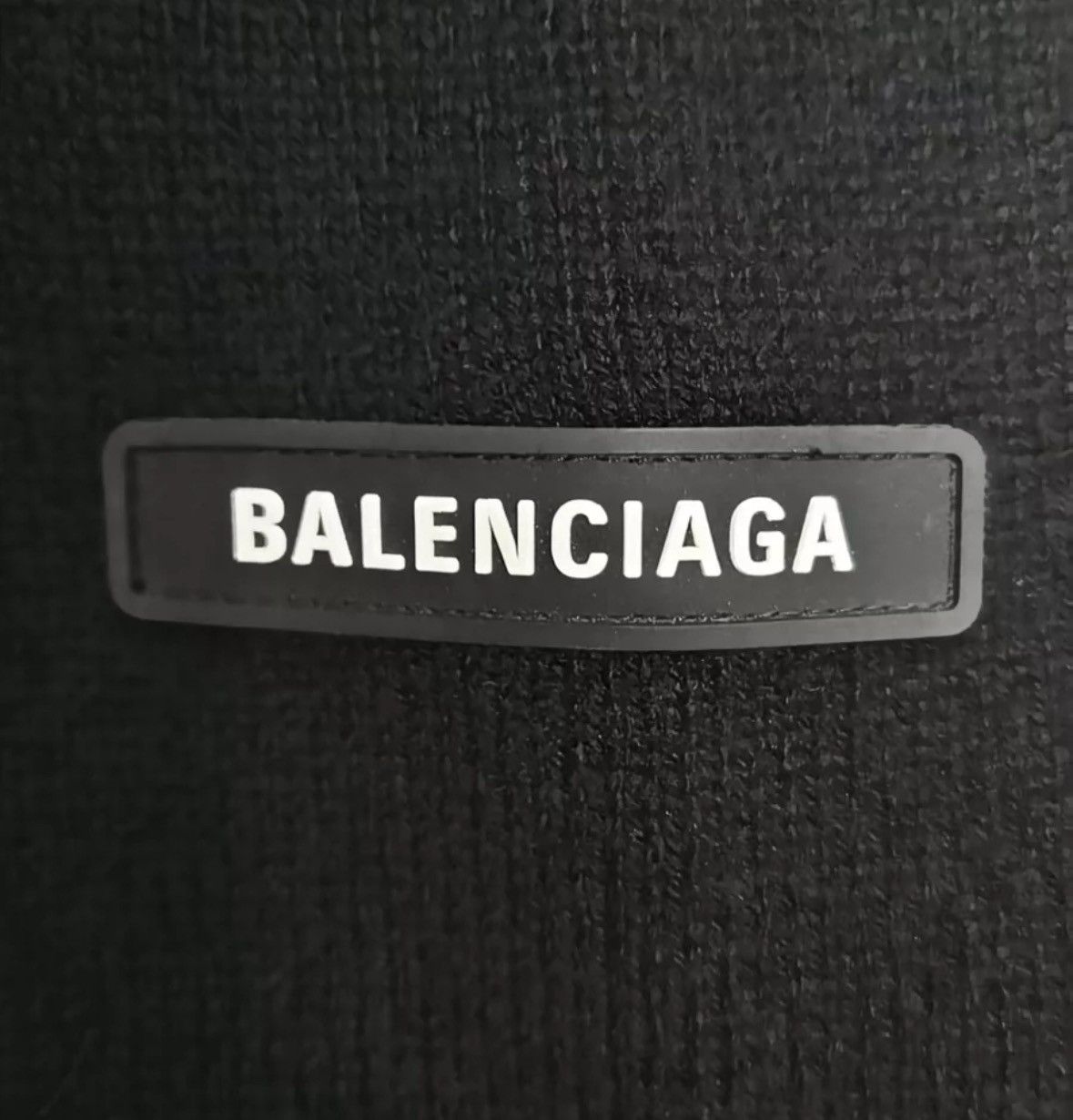 Balenciaga Balenciaga 23fall armband button cardigan sweater jacket Size US M / EU 48-50 / 2 - 3 Thumbnail