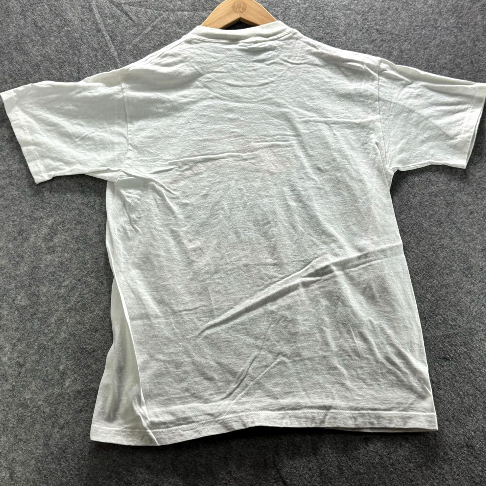 Vintage On White Mens L White Virgin Gorda B.V.I. Fish Graphic Tee Crewneck Shirt Size US L / EU 52-54 / 3 - 7 Thumbnail