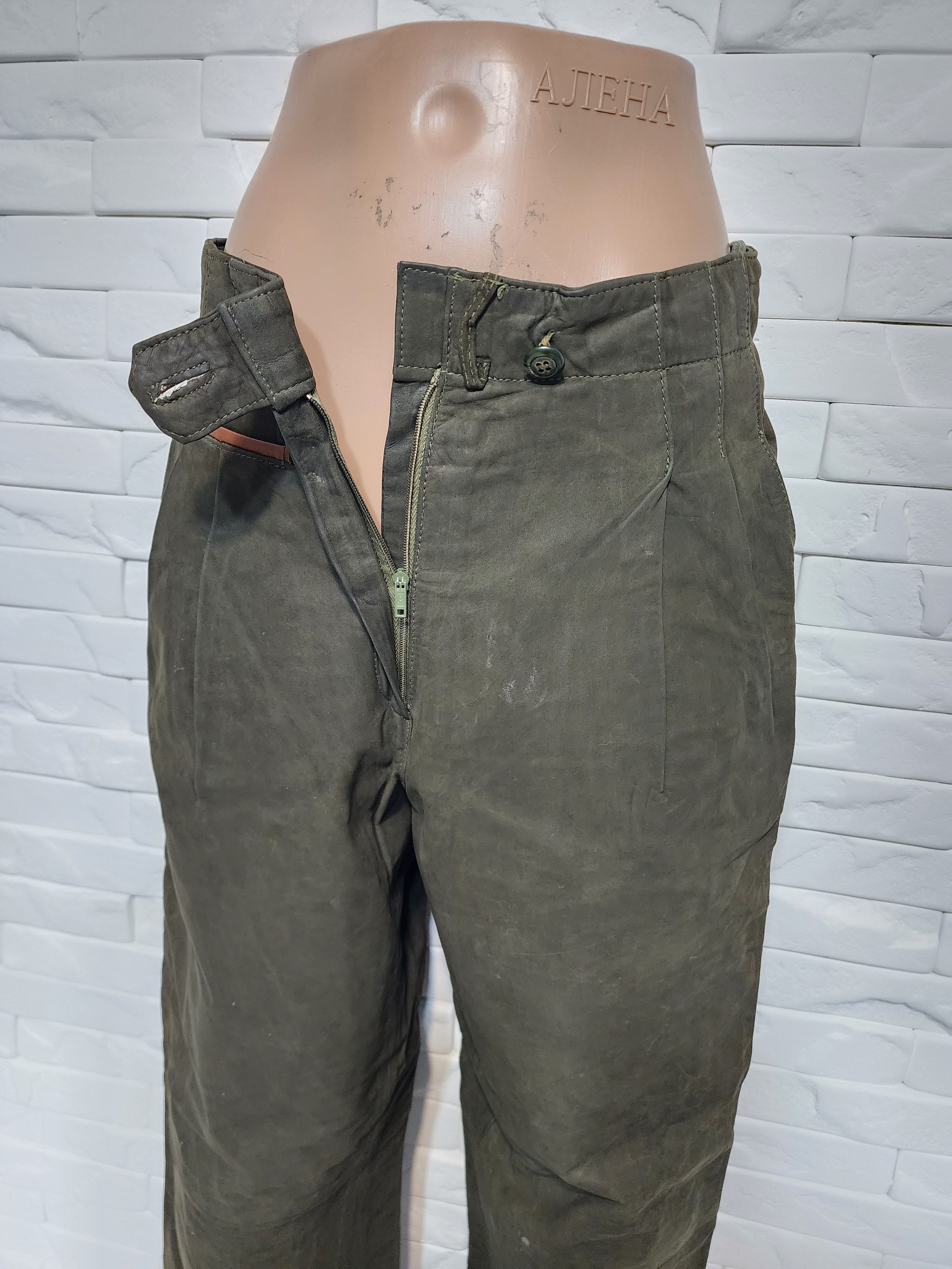 Genuine Leather Green Leather Pants: Women's Stylish Suede Trousers Size 28" / US 6 / IT 42 - 4 Thumbnail