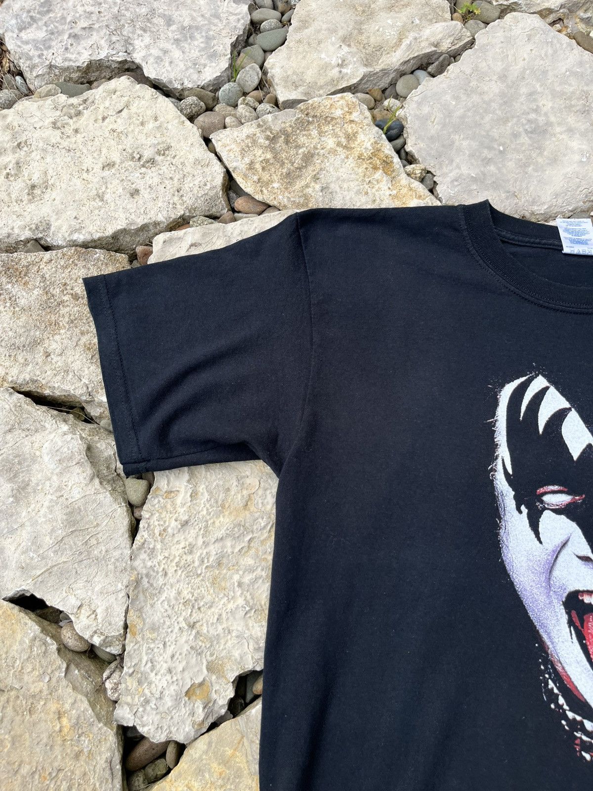 Band Tees × KISS × Vintage Vintage Kiss 2002 y2k face tongue logo band tee t-shirt rock Size US L / EU 52-54 / 3 - 5 Thumbnail