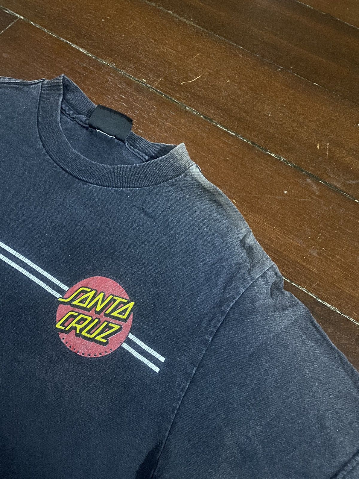 Hook-Ups Rare vintage SANTA CRUZ skateboard big logo sun faded Size US M / EU 48-50 / 2 - 12 Thumbnail